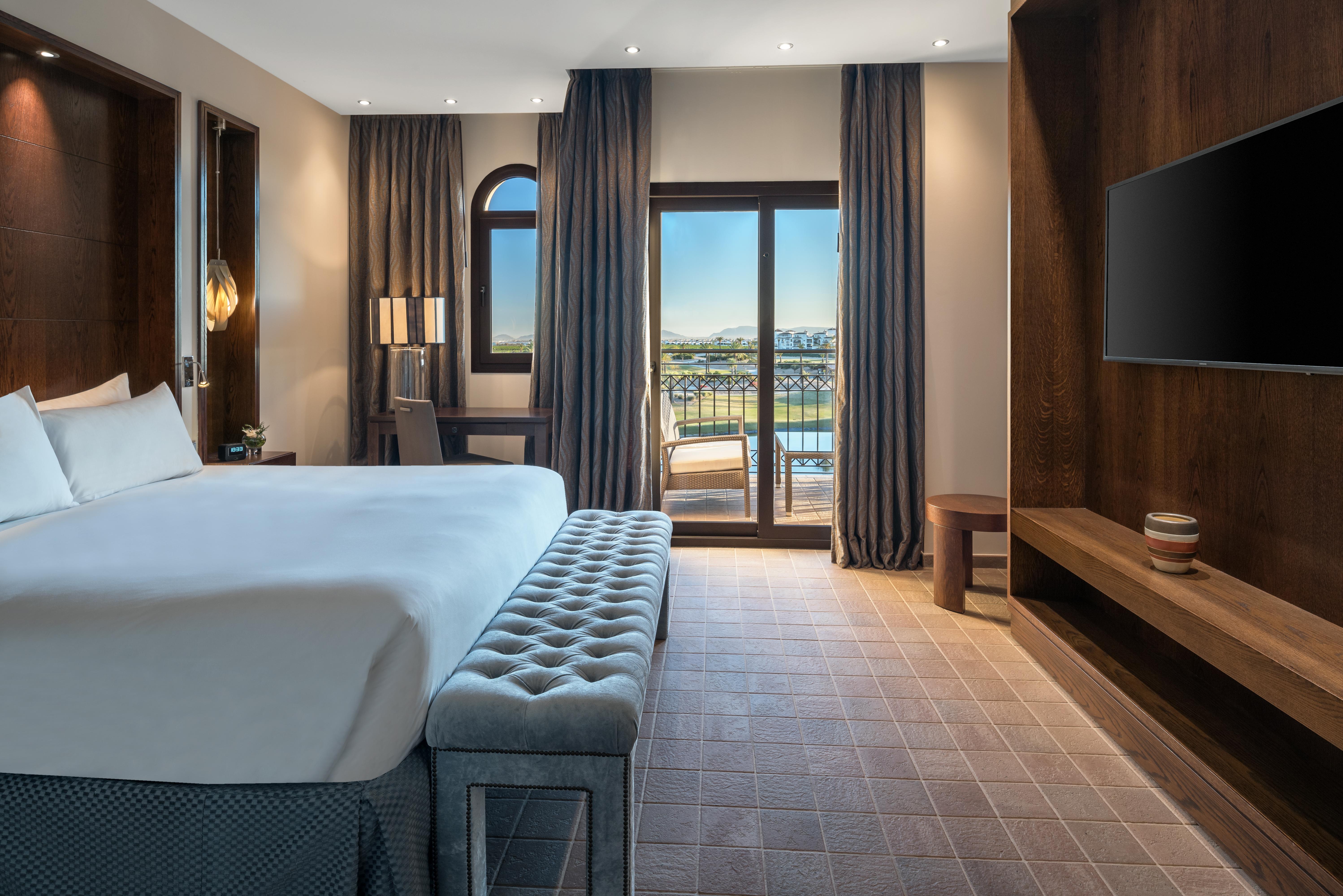 Doubletree By Hilton La Torre Golf Resort Roldán Екстериор снимка A guest room at the hotel