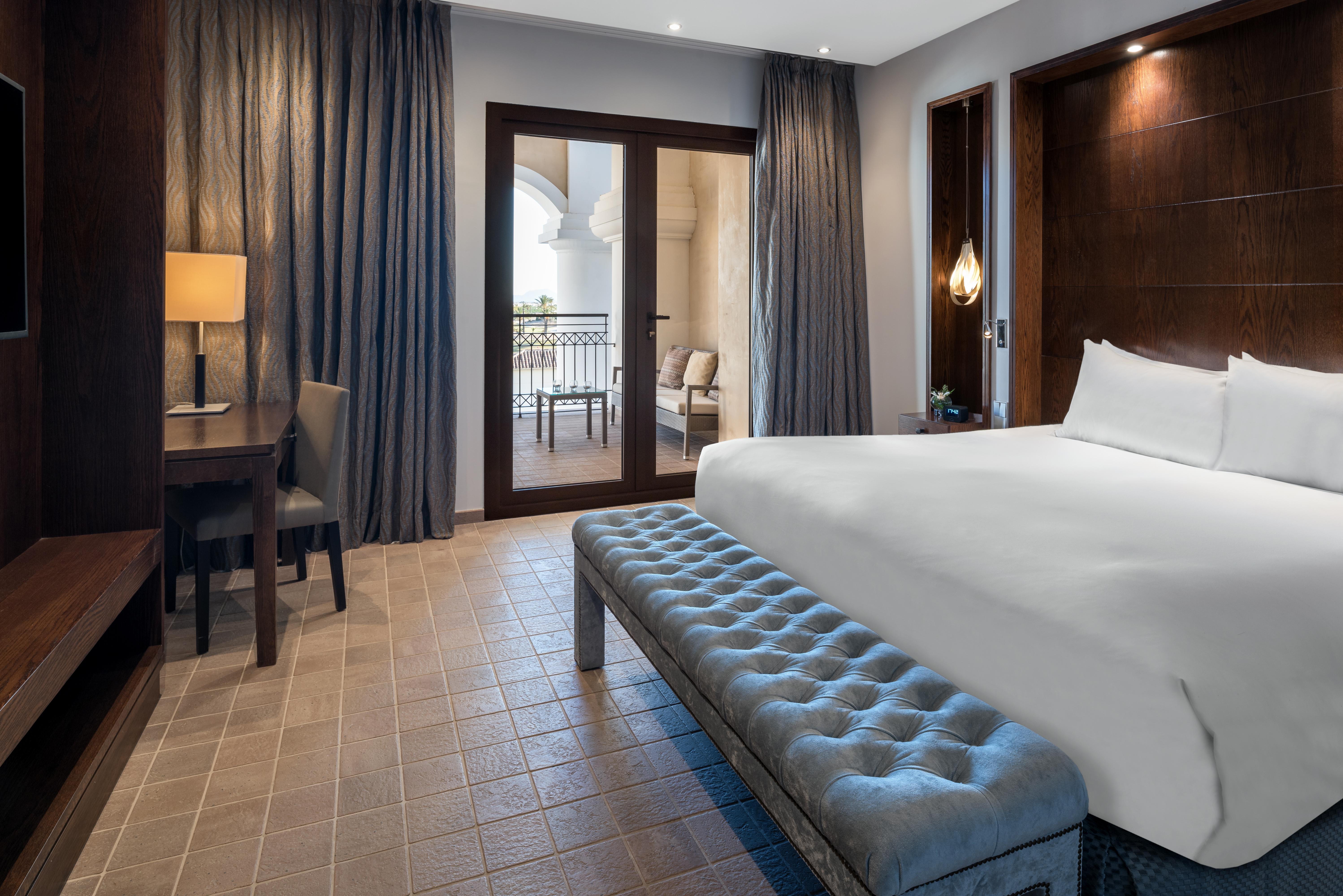 Doubletree By Hilton La Torre Golf Resort Roldán Екстериор снимка A guest room at the Four Seasons Hotel