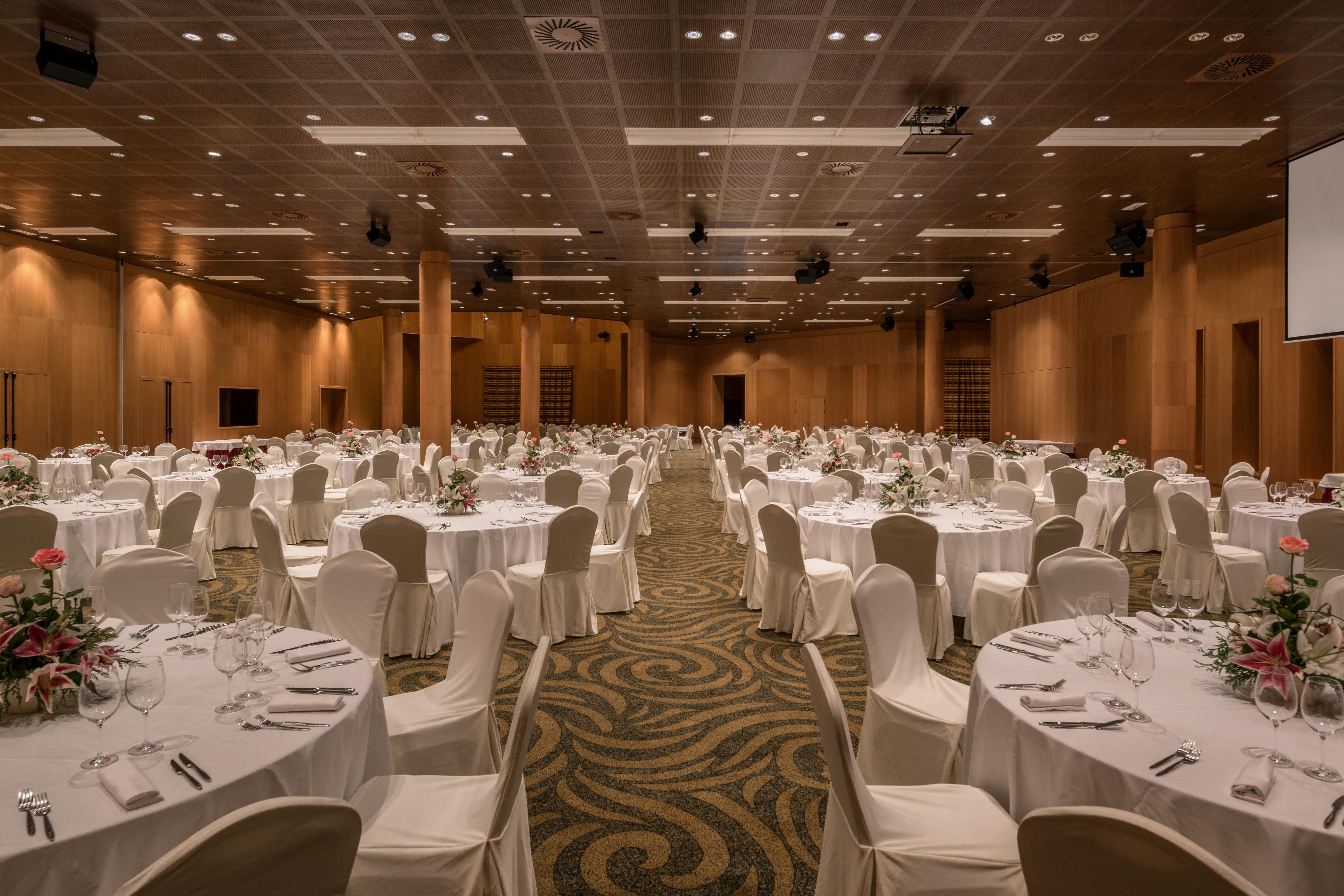 Doubletree By Hilton La Torre Golf Resort Roldán Екстериор снимка The Grand Ballroom