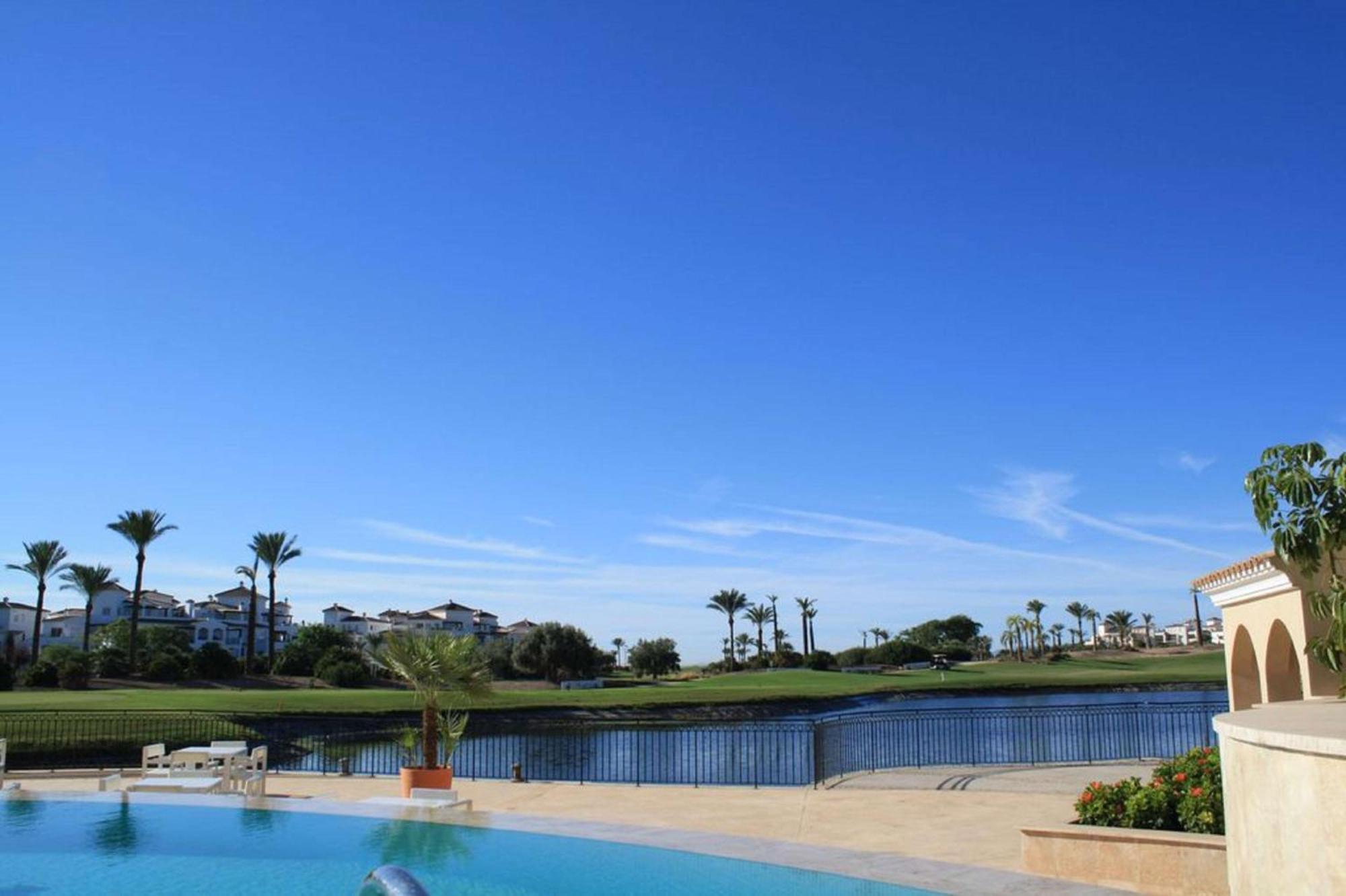 Doubletree By Hilton La Torre Golf Resort Roldán Екстериор снимка Golf course in El Alamein