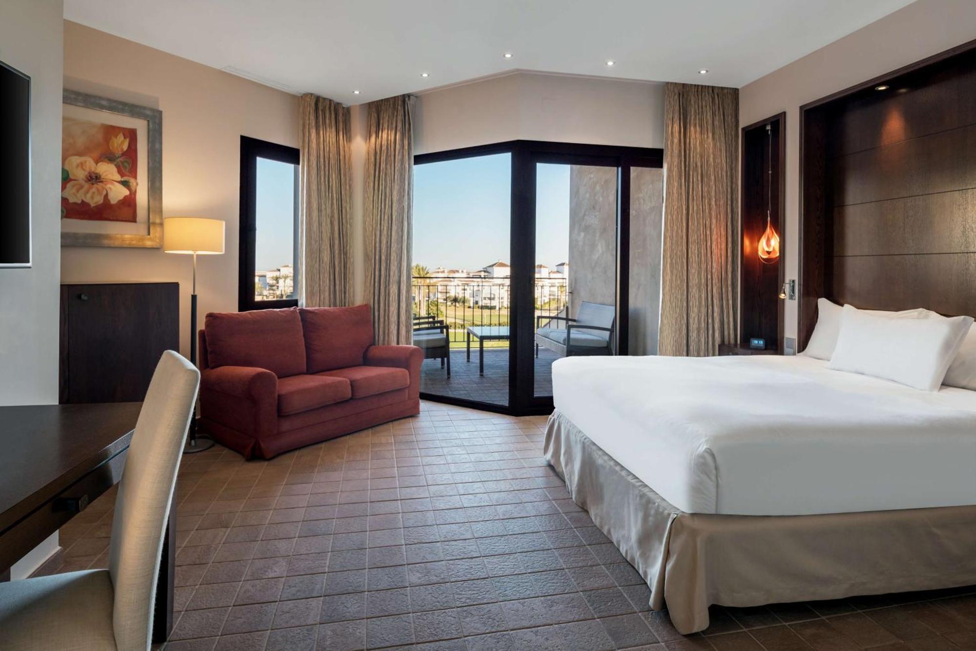 Doubletree By Hilton La Torre Golf Resort Roldán Екстериор снимка A room at the hotel
