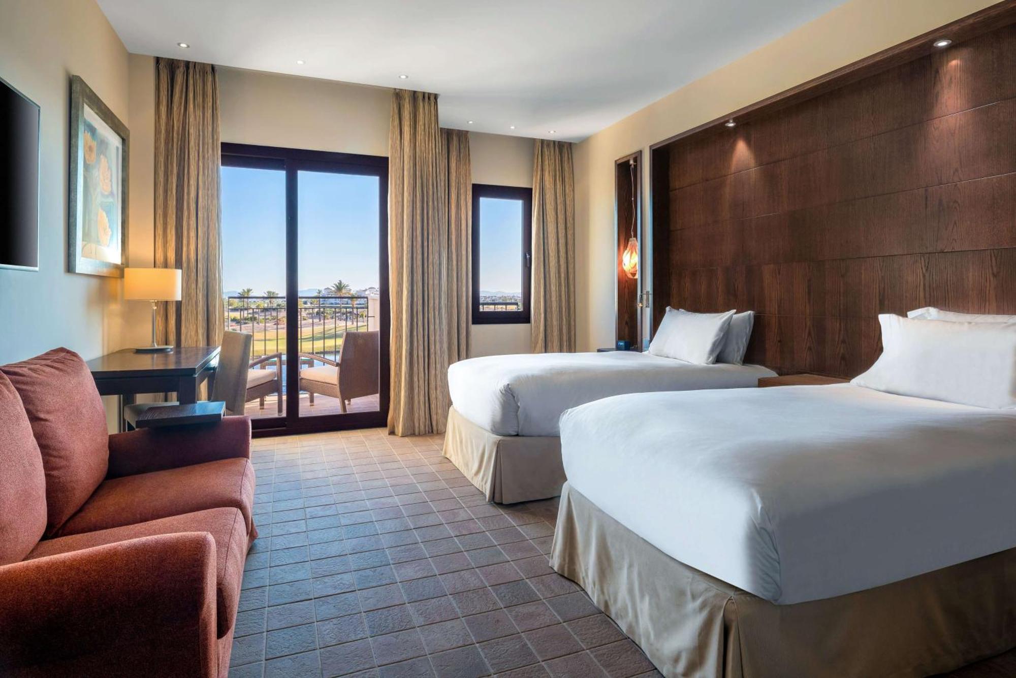 Doubletree By Hilton La Torre Golf Resort Roldán Екстериор снимка