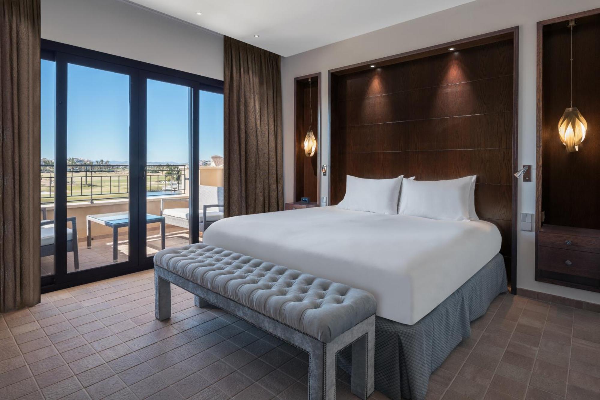 Doubletree By Hilton La Torre Golf Resort Roldán Екстериор снимка A bedroom at the hotel